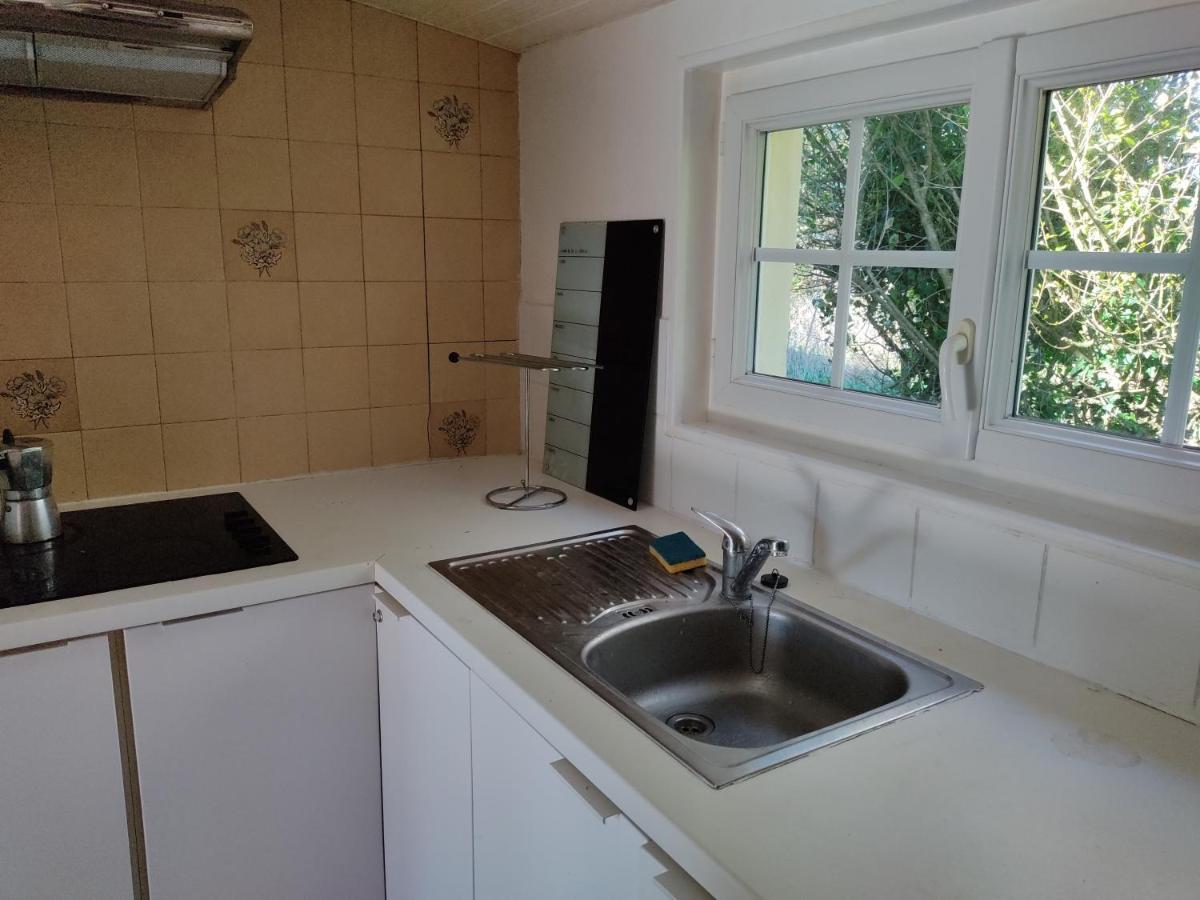 Petite maison du manoir de Keryvoas Kerlouan Extérieur photo